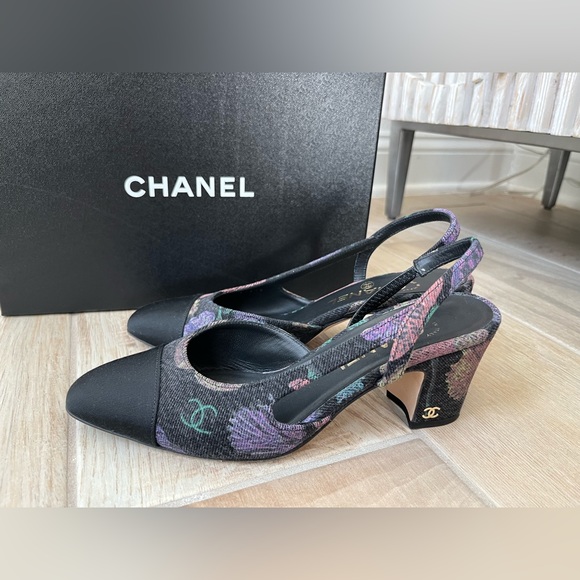 Chanel Denim & Grosgrain Charcoal & Multicolored Slingbacks - Picture 2 of 6